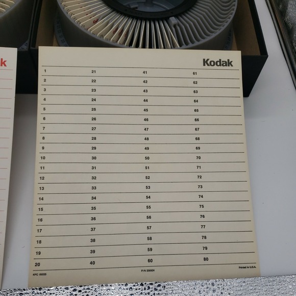2 Genuine Vintage‎ Kodak Carousel Transvue 80 Slide Trays In Box w/ Slide sheets - Picture 5 of 12